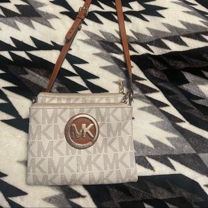 Mk cross body
